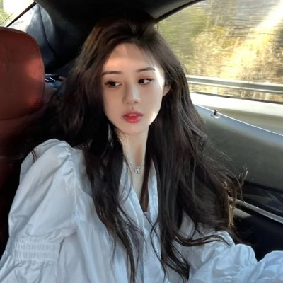 大小姐才不会玩格斗游戏